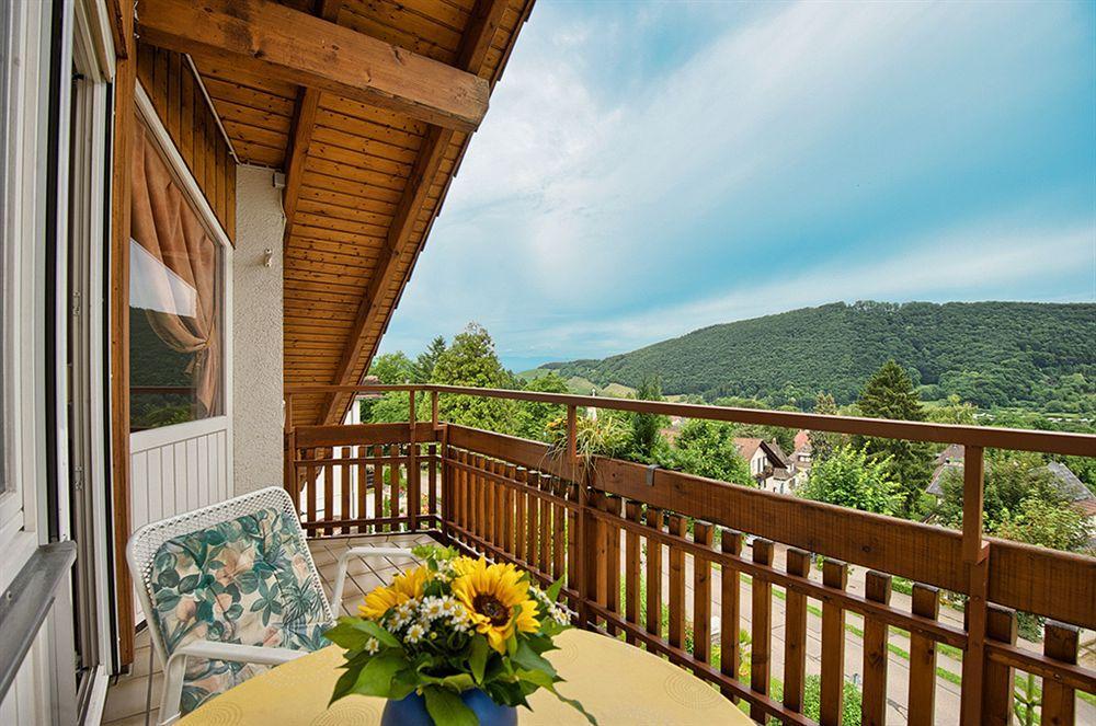 Hotel Neuenfels Баденвайлер Экстерьер фото