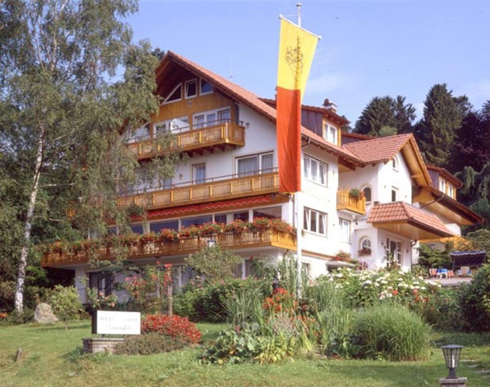 Hotel Neuenfels Баденвайлер Экстерьер фото